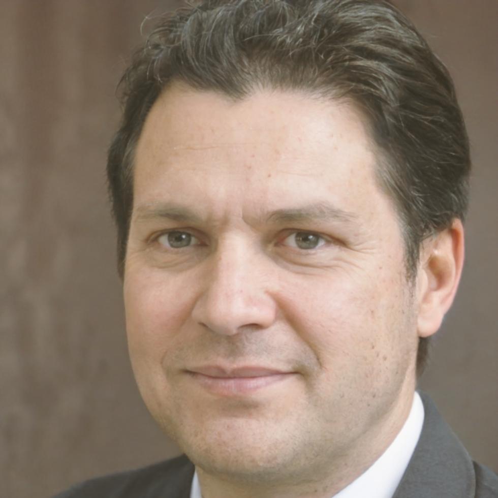 Finanzexperte Klaus Hartmann - Dozent für Finanzanalyse